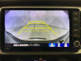 リアカメラ付で、後方をナビ画面で確認。車庫入れも安心です。もちろん、バックギアと連動しています。