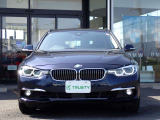 BMW在庫保有台数常時100台以上!ご来店の際はBMW本店(厚木市下荻野140-1)にご来店ください!弊社自慢の全天候型ショールーム!BMW在庫保有台数常時100台以上ございます!