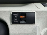 片側電動スライドドアで狭い所でも乗り降り楽々です!