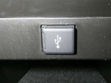 【充電用USB端子】デバイスの充電に便利です。※実際の接続端子は写真で確認or店舗までご気軽にお問合せください♪