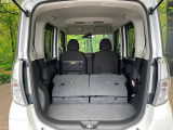 普段のお買い物や通勤、送迎等に十分な荷室スペースを確保しております。セカンドシートを倒すと、大きな荷物の積載も可能です♪