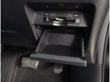 トヨタディーラーだからこそ安心保証♪トヨタロングラン保証1年間付き(無料)走行距離無制限♪全国約5000店のトヨタ販売店にてメンテナンスや万一の故障の対応が可能ですので安心です♪