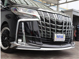 【車屋】として、長く車業界に従事した経験豊富なスタッフが在籍しております。