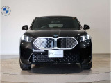 ☆BMWの代名詞とも言える【キドニーグリル】一目見ただけでBMW車であると認識できる確固たるアイコンとして存在感を放ちます☆