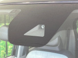 【三菱e-Assist】走行中に前方の車両等を認識し、衝突しそうな時は警報とブレーキで衝突回避と被害軽減をアシスト。より安全にドライブをお楽しみいただけます。