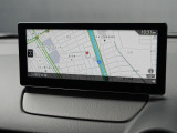 マツダコネクトの8.8インチワイドセンターディスプレイです。『Android Auto』『Apple CarPlay』や独自のコネクテッドサービスに対応したインターフェイスシステムです。