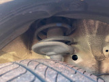 お車を安心してお乗りいただく為には、足回りの定期点検が欠かせません。サービスサポート(有償保証)では無料点検もご提供しており、安心のカーライフをお過ごしいただけるサポート体制が整っています。