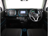 ドライバーが運転以外のことに気を遣うことなく、疲れにくく、安心・集中して運転ができる。操作パネルやシートのデザインなど細部にまでこだわっています。
