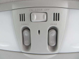 サンルーフは便利な電動スイッチ付きチルトアップもできます