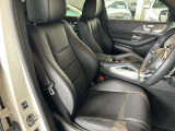 メルセデス・ベンツの定める厳しい基準をクリアしたお車のみをご案内させて頂きます。納車前整備はメーカー規定に基づき100項目以上にも及ぶ点検を熟練のメカニックによって行いご納車させて頂きます。