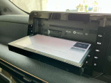 CD/DVDを挿入し、再生することができます。また、SDカードを使ってのCD録音も可能です!好きな音楽を聴きながら日々の疲れを癒し、家族で思い出に残るドライブを♪