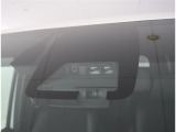 サポカーは、高齢運転者を含めたすべてのドライバーによる交通事故の発生防止・被害軽減対策の一環として、国が推奨する新しい自動車安全コンセプトです。詳しくは販売店スタッフまでおたずねください。