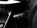 アダプティブクルーズコントロール機能搭載。前方の車両の速度に合わせて車間距離を一定に保ち、自動的にアクセル・ブレーキを調整します。