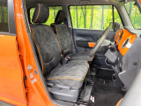 運転席シート廻りは使用感も少なく、良好な状態となっています。丁寧に使われていたことがよくわかりますね。