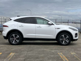 【プライバシーガラス メーカーop価格￥68000 】プライバシーガラスにより車全体を引き締まった印象にします。もちろん防犯にもつながります。