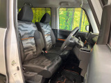 運転席シート廻りは使用感も少なく、良好な状態となっています。丁寧に使われていたことがよくわかりますね。