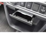 トヨタ認定中古車保証付!(1年間、距離無制限 HV車はHV保証付) 別途延長保証もご用意しております♪ ぜひ現車を確認にご来店ください