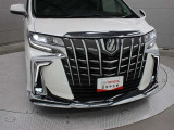 フロント廻りです。