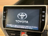 【純正10型ナビ】人気の純正ナビを装備。オーディオ機能も充実しており、Bluetooth接続すればお持ちのスマホやMP3プレイヤーの音楽を再生可能!毎日の運転がさらに楽しくなります!!