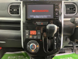 快適にお乗りいただくために、外装を美しく仕上げるだけではなく、内装も細部にいたるまで徹底した清掃・洗浄を実施しております。