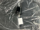 キーを取り出さずにドアを施錠&解錠。クルマの始動も可能です。