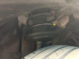 お車を安心してお乗りいただく為には、足回りの定期点検が欠かせません。サービスサポート(有償保証)では無料点検もご提供しており、安心のカーライフをお過ごしいただけるサポート体制が整っています。