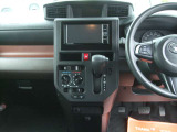 運転席・助手席の俯瞰視点です!乗った際のイメージが湧きますね!