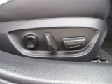 パワーシート搭載。微調整が手軽にでき、ドライバーの体形に合わせたポジションで運転することが可能です!