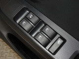 全席パワーウィンドウを装備しています。