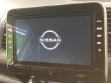 【大画面ナビ】人気の大型10インチナビを装備。存在感のある大画面はインパクト大!ナビ利用時のマップ表示は見やすく、テレビやDVDは臨場感がアップ!いつものドライブがグッと楽しくなります♪