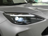 LEDヘッドライトです。デザイン性がよくとても明るいので、夜間の走行や悪天候でも安心です。しかも長寿命!