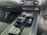駐車ブレーキは電動式です。オートホールド機能付きで便利ですね