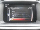 【マツダコネクト】ラジオ・テレビ/Bluetoothオーディオ、その他アプリケーションなどの機能で楽しむことができます。
