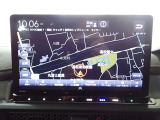 ホンダ純正ナビなのでダッシュボードにスッキリと収まっています。ナビの案内があれば土地勘の無い所でも道に迷わず安心!見知らぬ土地へのドライブも一層楽しくなります!