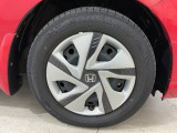 【Honda SENSING装備】ミリ波レーダーとカメラを用いた先進の安全運転支援システムです。衝突軽減ブレーキに始まり、車線維持支援システム、標識認識機能など7つの支援で安全運転をサポート!
