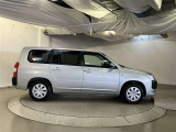 「中古車ハイブリッド保証」ハイブリッド機構を無償で保証します。保証期間は、初度登録年月から10年、またはロングラン保証が終了後3年間。ただし累計走行距離が20万km以内です。
