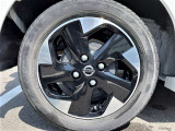 純正アルミホイール。155/65R14。