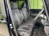 運転席シート廻りは使用感も少なく、良好な状態となっています。丁寧に使われていたことがよくわかりますね。