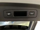 パワーバックドアは荷物の出し入れがしやすい優れもの!スイッチひとつで重たいバックドアが締まります!日用品の大量買い出しにも大活躍!