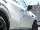 光の当たり方で表情が変わる、CX-60らしい立体感あるボディです。