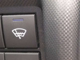 フロントガラスに熱線入ります。