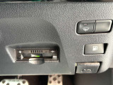 プリウス 1.8 A ツーリングセレクション E-Four 4WD 