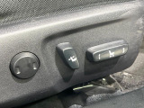 【パワーシート】スイッチ一つで簡単にシートの微調整が可能!電動だから力もいりません!快適なシートポジションにセットして、快適なドライブをお楽しみください。
