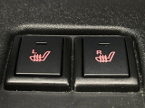 【シートヒーター】寒い日に重宝するシートヒーター!エアコンより早く温まってくれるので寒がりの人も安心ですね♪エアコンの温風は乾燥するから苦手、という方にもをおすすめです。
