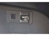 便利な家庭用電源(100Vコンセント)も装備しています。