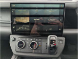 新しく生まれ変わったインフォテイメントシステム「Pivi Pro」を搭載します。AppleCarPlay / Android Auto接続にも対応。より直感的でスマートな操作が可能となります。