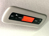 【リアオートエアコン】広い後部座席には必須の機能!風量や温度を自動で調整し前席と同様な車内環境にしてくれるリアオートエアコンを装備。夏の暑さも冬の寒さもストレスなく快適にお過ごしいただけます♪