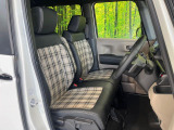 運転席シート廻りは使用感も少なく、良好な状態となっています。丁寧に使われていたことがよくわかりますね。