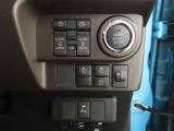 両側電動のスライドドアで楽々スムース!運転席からも開閉の操作もできます♪キーのスイッチひとつで自動開閉できる便利な機能もついてます♪