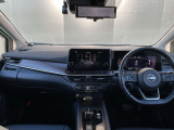 フロントガラスが大きいので、広い視界でとても運転しやすいお車です(*'&omega;'*)